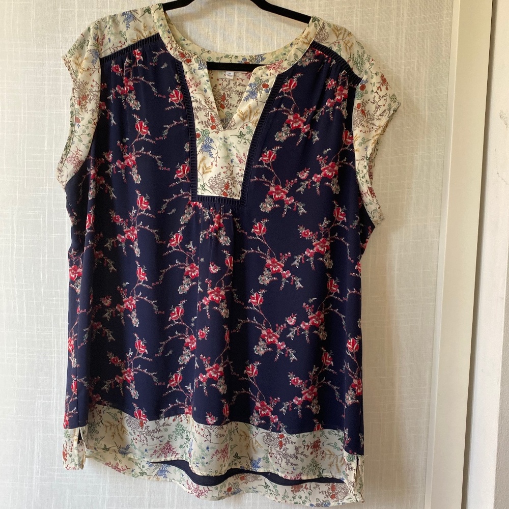 Sleeveless Blouse Tunic Style
